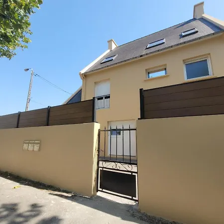 Maison De Avec 4 Grandes *