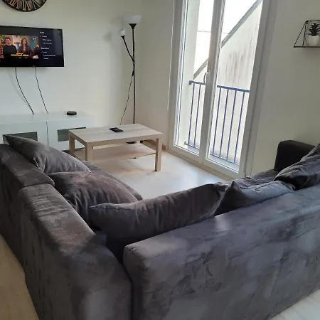 1 Chambre Privee Dans Maison De Ville *