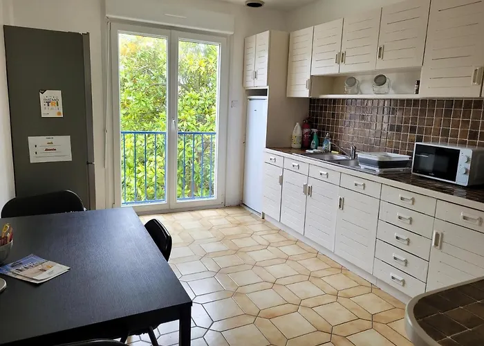 Séjour chez l'habitant 1 Privée Dans Maison De *